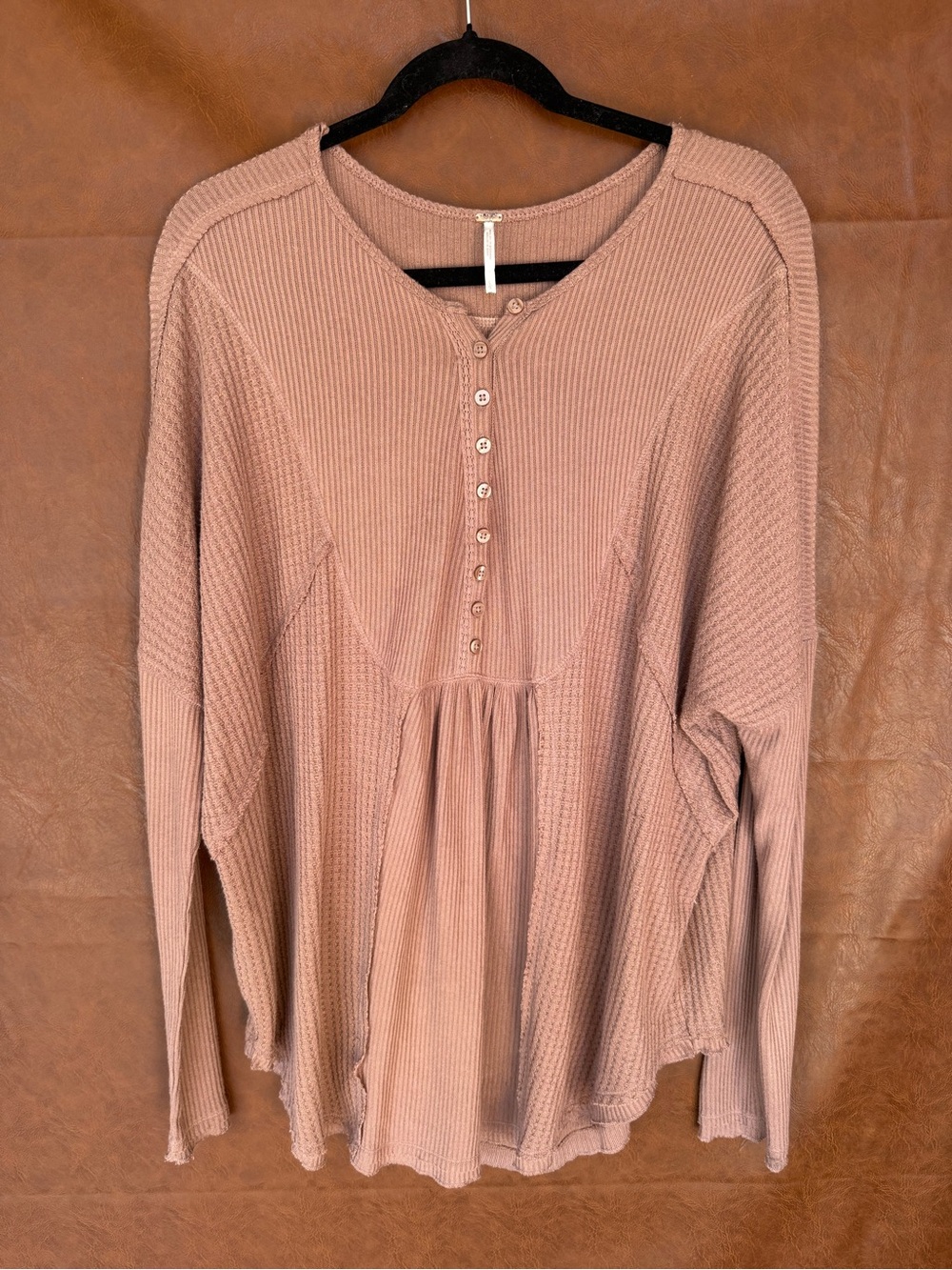 Free People Women’s Large Brown Oversized Thermal Waffle Knit Henley Boho Top